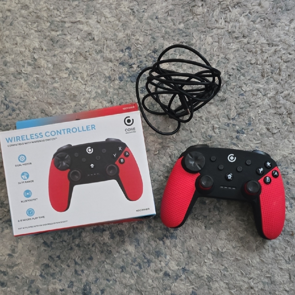 Nintendo Switch Family Bundle - Picture 7 of 16